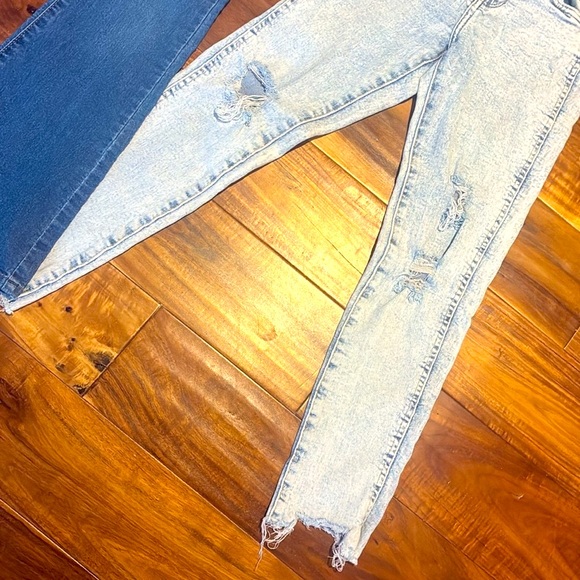 Forever 21 Kids Denim Jeans Trio - Blue, Light Blue, White (1 NEW) - Picture 17 of 17